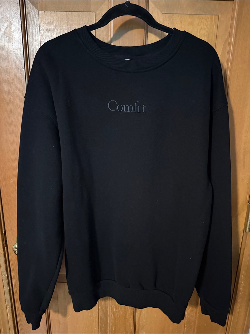 Comfort Branded Men's Black Crewneck Sweatshirt